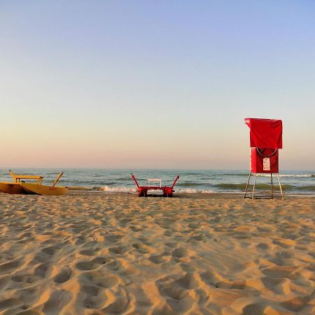 Mehari Rimini - Family Hotel Екстер'єр фото