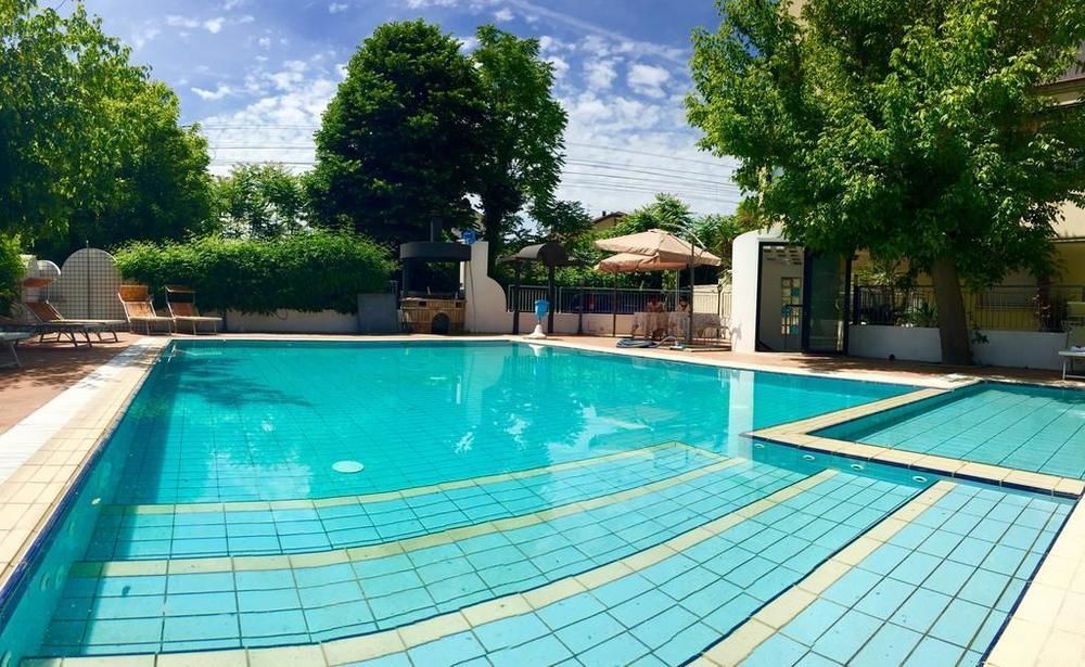 Mehari Rimini - Family Hotel Екстер'єр фото
