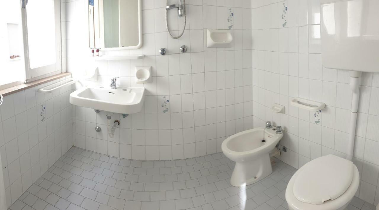 Mehari Rimini - Family Hotel Екстер'єр фото